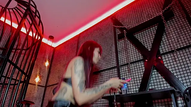 Snapshot of NAILAHARD chatting on 10/15/25, 02:28 NAILAHARD online show from 10/15/25, 02:28