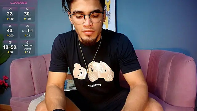 Snapshot of dante_fox_ chatting on 03/22/25, 10:37 dante fox online show from 03/22/25, 10:37