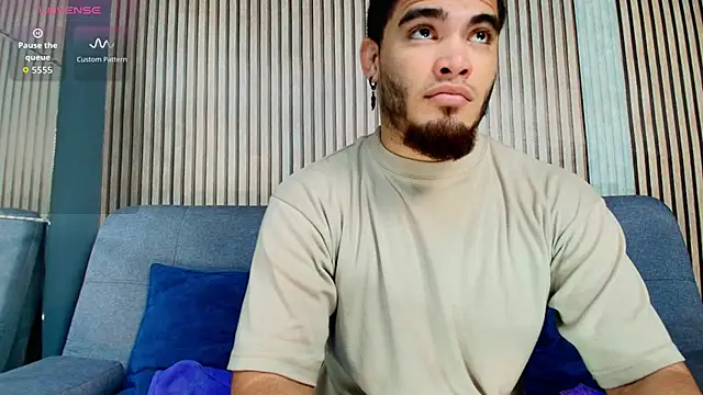 Snapshot of dante_fox_ chatting on 09/21/25, 12:56 dante fox online show from 09/21/25, 12:56