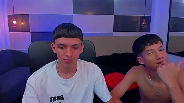 Snapshot of Juan_Nd_Steven chatting on 01/16/25, 07:07 Juan Nd Steven online show from 01/16/25, 07:07