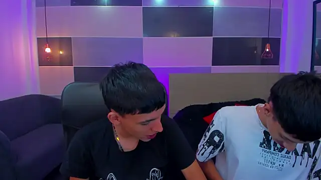 Snapshot of Juan_Nd_Steven chatting on 01/25/25, 12:16 Juan Nd Steven online show from 01/25/25, 12:16