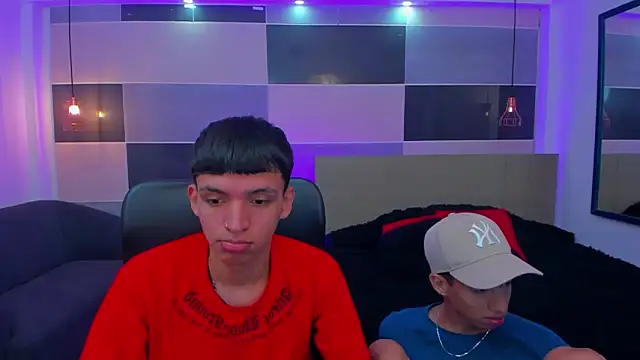 Snapshot of Juan_Nd_Steven chatting on 02/01/25, 12:26 Juan Nd Steven online show from 02/01/25, 12:26