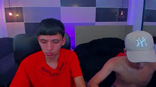 Snapshot of Juan_Nd_Steven chatting on 02/01/25, 03:28 Juan Nd Steven online show from 02/01/25, 03:28