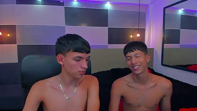 Snapshot of Juan_Nd_Steven chatting on 03/15/25, 10:46 Juan Nd Steven online show from 03/15/25, 10:46