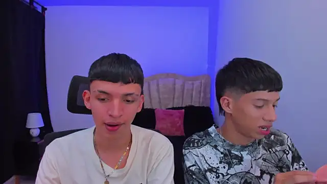 Snapshot of Juan_Nd_Steven chatting on 09/09/25, 02:22 Juan Nd Steven online show from 09/09/25, 02:22