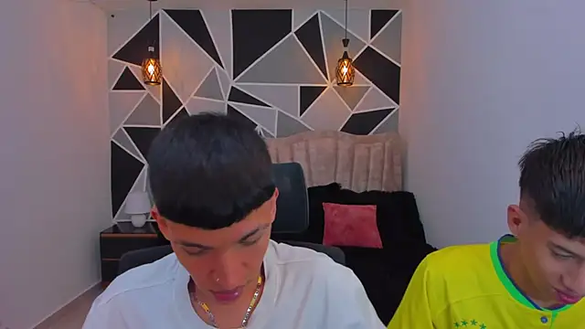 Snapshot of Juan_Nd_Steven chatting on 11/07/25, 04:23 Juan Nd Steven online show from 11/07/25, 04:23