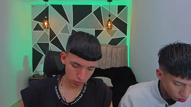 Snapshot of Juan_Nd_Steven chatting on 11/09/25, 12:36 Juan Nd Steven online show from 11/09/25, 12:36