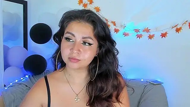 Snapshot of LiahDiaz chatting on 12/03/24, 01:52 LiahDiaz online show from 12/03/24, 01:52