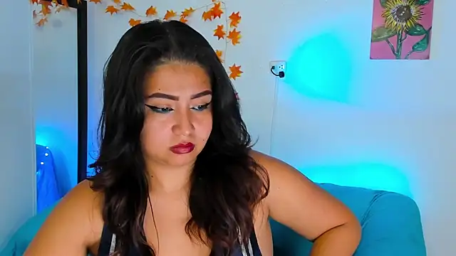 Snapshot of LiahDiaz chatting on 12/15/24, 07:21 LiahDiaz online show from 12/15/24, 07:21