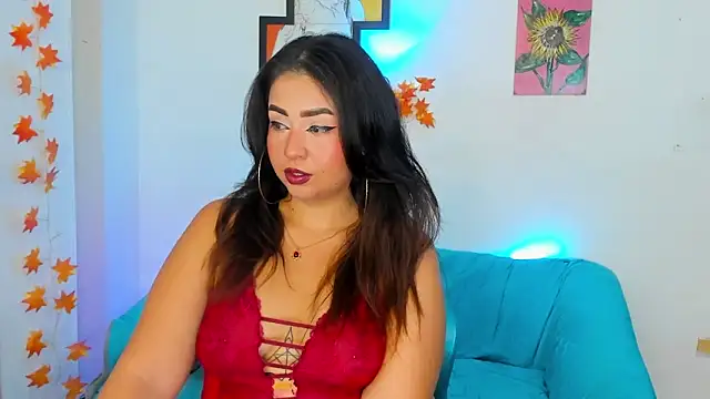 Snapshot of LiahDiaz chatting on 02/07/25, 12:20 LiahDiaz online show from 02/07/25, 12:20