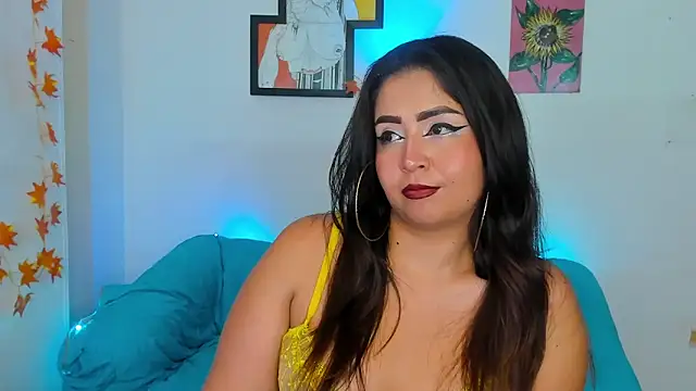 Snapshot of LiahDiaz chatting on 02/25/25, 12:25 LiahDiaz online show from 02/25/25, 12:25