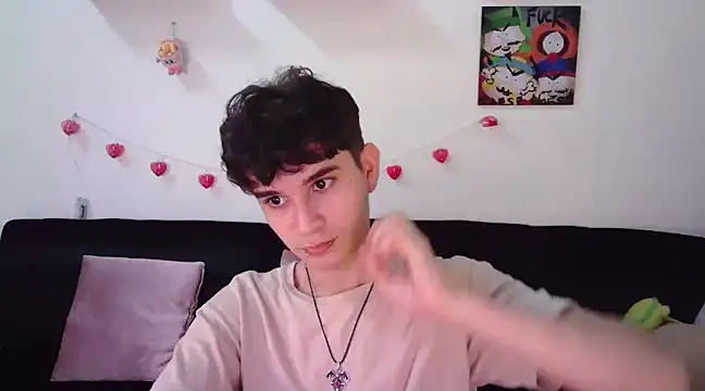 Snapshot of AndrewAnndCherry chatting on 02/11/25, 01:20 AndrewAnndCherry online show from 02/11/25, 01:20