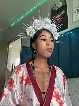 Snapshot of Dime-__ chatting on 10/31/25, 10:27 Dime- online show from 10/31/25, 10:27