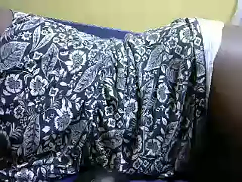 pretty prickle online show from 12/02/24, 09:06