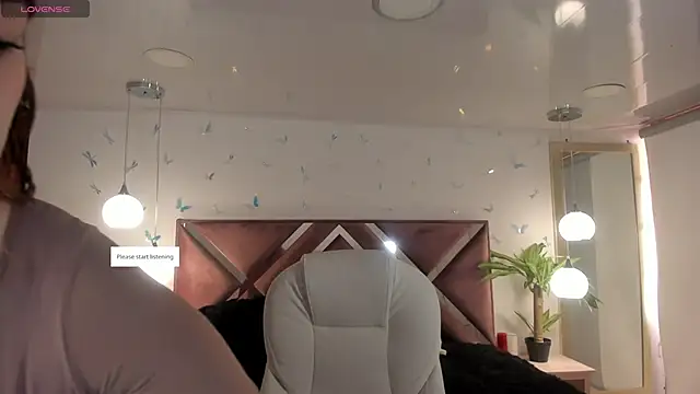  Antonnela  online show from 10/20/25, 02:06