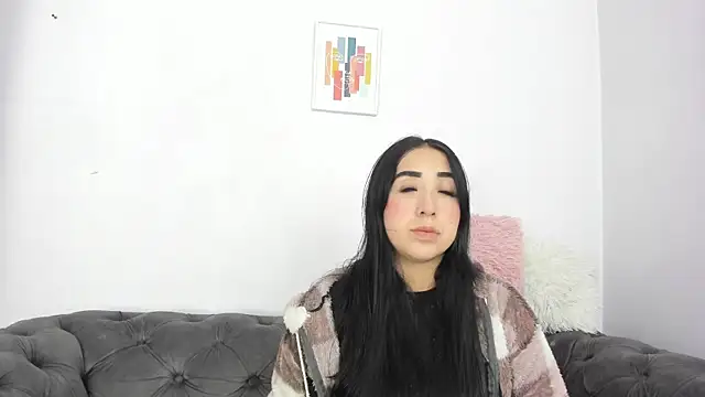 Snapshot of kaory_azumi chatting on 11/18/25, 06:34 kaory azumi online show from 11/18/25, 06:34