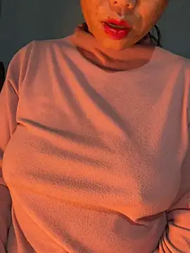 Laura8910 online show from 12/06/24, 06:48