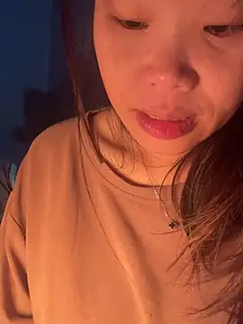 Laura8910 online show from 01/02/25, 07:44