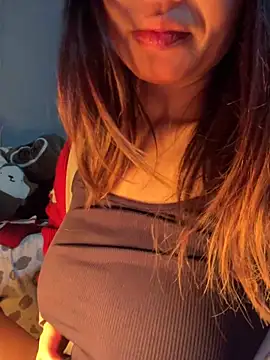 Laura8910 online show from 01/17/25, 12:42