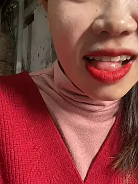 Laura8910 online show from 02/25/25, 03:42