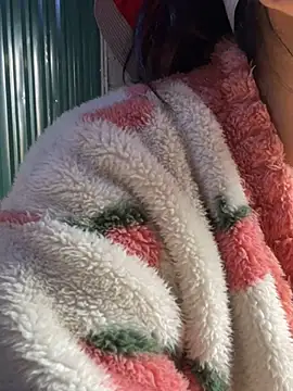 Laura8910 online show from 03/19/25, 05:08