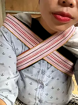 Laura8910 online show from 10/29/25, 02:36