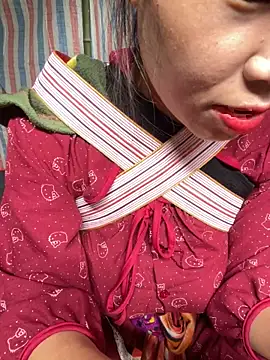 Laura8910 online show from 11/10/25, 03:16