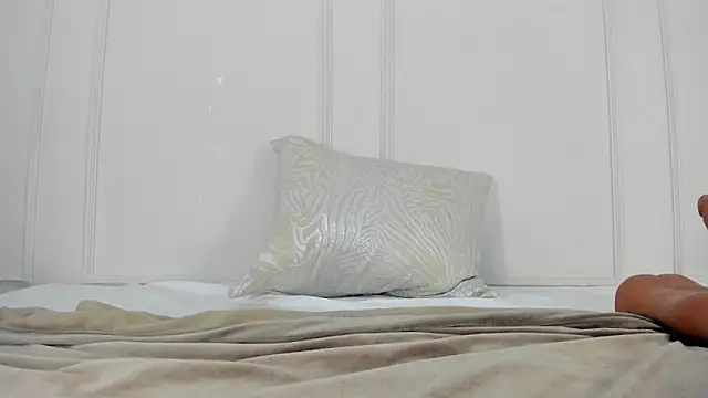Snapshot of Mariapettit chatting on 01/23/25, 12:09 Mariapettit online show from 01/23/25, 12:09