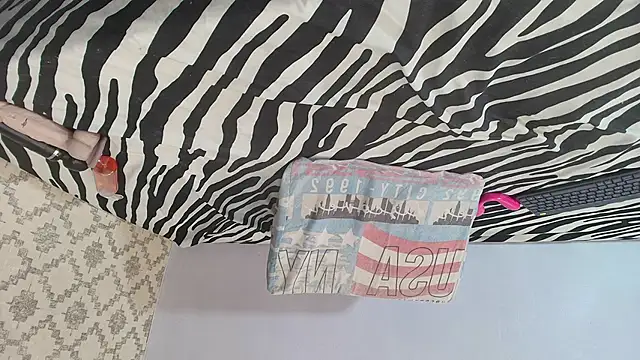 Chantal taylor  online show from 02/06/25, 03:09