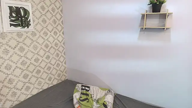 Chantal taylor  online show from 02/22/25, 06:30