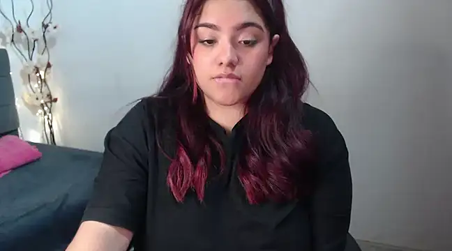 Snapshot of KathyGonzalez chatting on 02/17/25, 04:15 KathyGonzalez online show from 02/17/25, 04:15