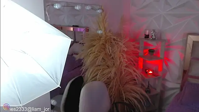 Jonesliam23 online show from 10/09/25, 07:23