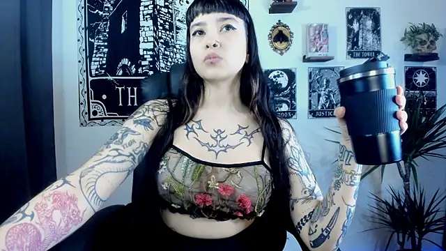 Demongirl6666 online show from 10/26/25, 06:25