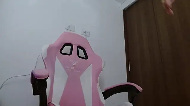 keilafranco online show from 10/21/25, 05:46