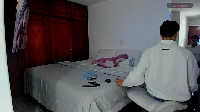 Snapshot of Jordyrodriiguez chatting on 01/07/25, 01:06 Jordyrodriiguez online show from 01/07/25, 01:06