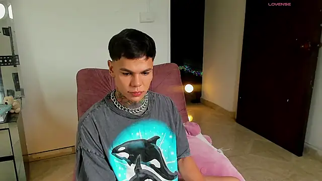 Jordyrodriiguez online show from 10/18/25, 02:07