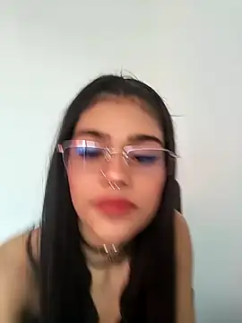 Snapshot of CatrinaRossi chatting on 12/23/24, 08:25 CatrinaRossi online show from 12/23/24, 08:25