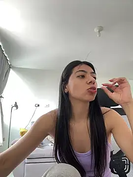 Snapshot of Liissa_cute_ chatting on 01/25/25, 08:53 Liissa cute online show from 01/25/25, 08:53