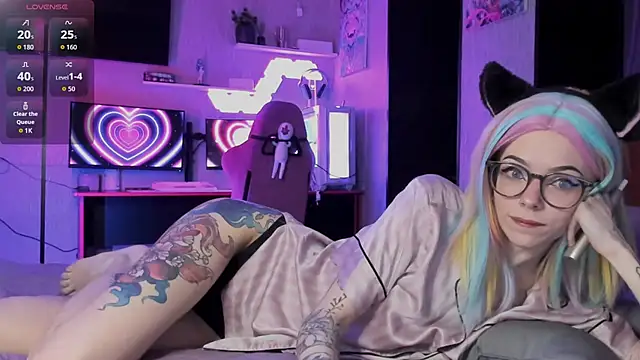 Snapshot of The_love_project chatting on 10/23/25, 01:05 The love project online show from 10/23/25, 01:05