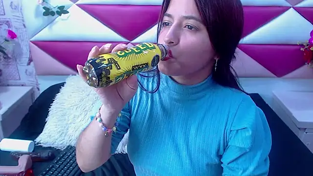 Snapshot of MariaClay chatting on 02/28/25, 04:20 MariaClay online show from 02/28/25, 04:20