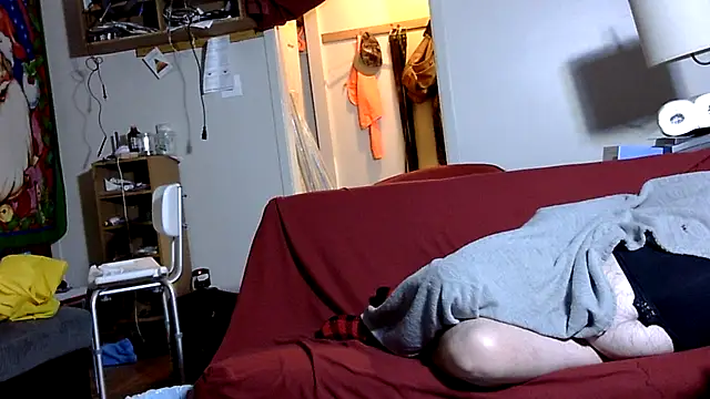 Snapshot of caressonnous@xh chatting on 11/07/25, 11:05 caressonnousxh online show from 11/07/25, 11:05