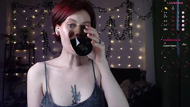 Snapshot of Your_Corvus chatting on 12/02/24, 10:18 Your Corvus online show from 12/02/24, 10:18