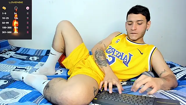 Noha white online show from 12/15/24, 04:59