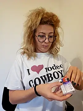 Selenna emma online show from 11/05/25, 12:27