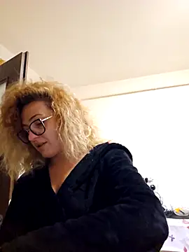 Selenna emma online show from 11/12/25, 02:50