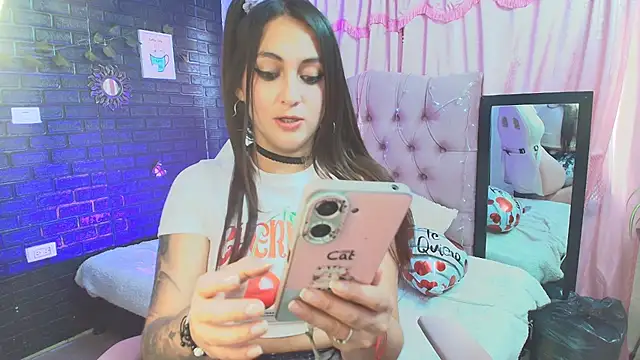 sofiasex99 online show from 02/15/25, 05:50