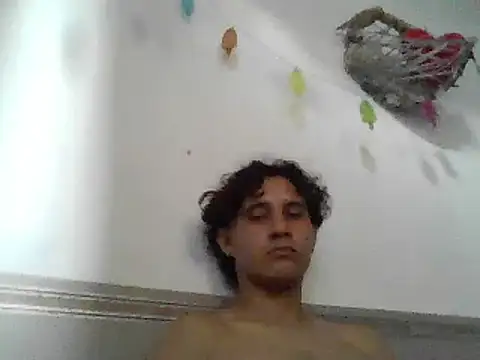Snapshot of pedrodavid_ chatting on 03/21/25, 09:56 pedrodavid online show from 03/21/25, 09:56