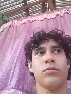 pedrodavid  online show from 11/28/25, 01:14