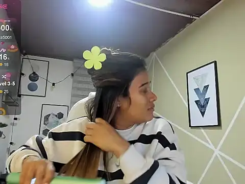 Enma  clark online show from 10/27/25, 04:05