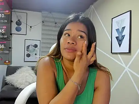 Enma  clark online show from 11/14/25, 04:22